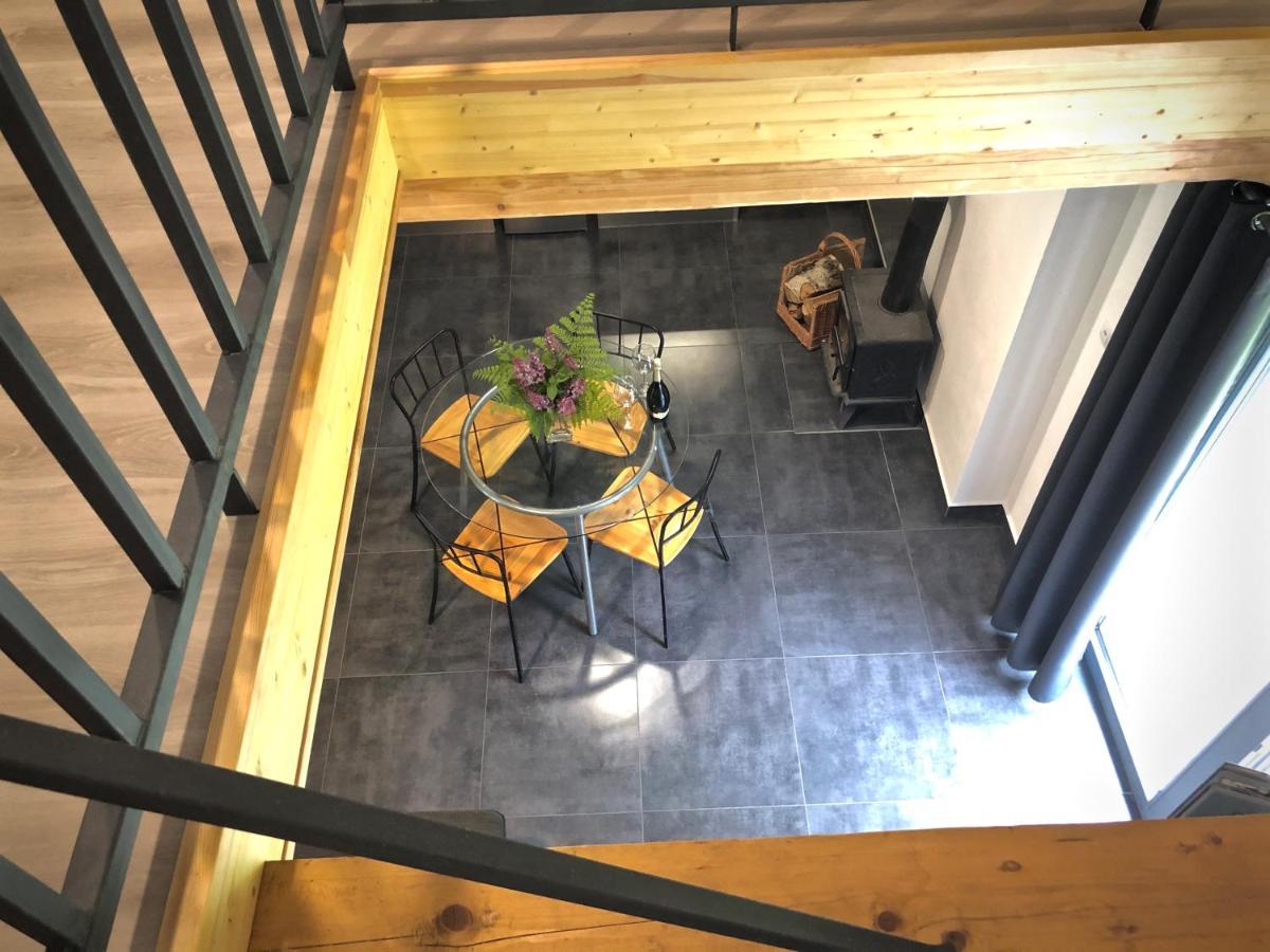 Mezonetovy Apartman S Terasou Na Samote V Lese Vlkava Bagian luar foto